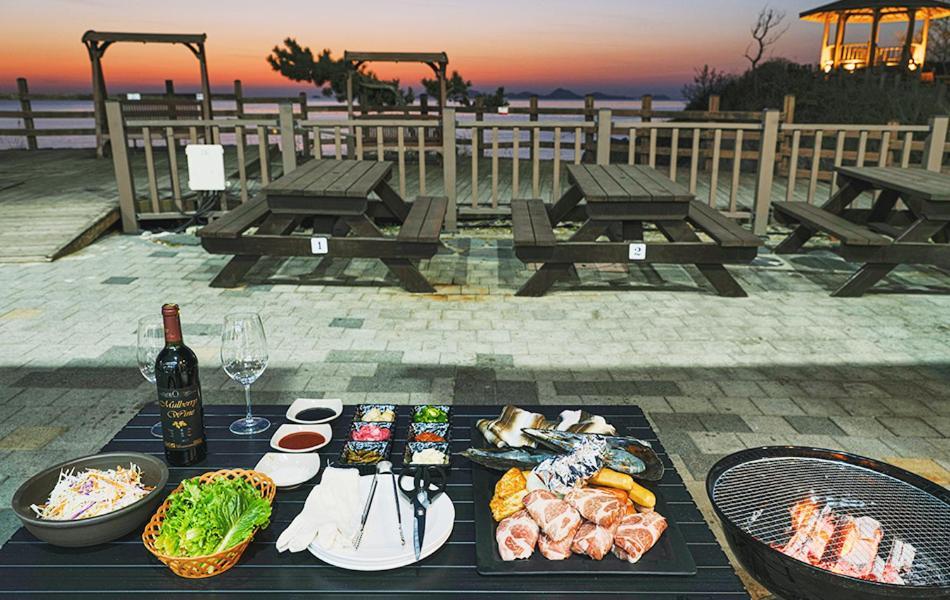 Mohang Haenaru Family Hotel Buan Εξωτερικό φωτογραφία